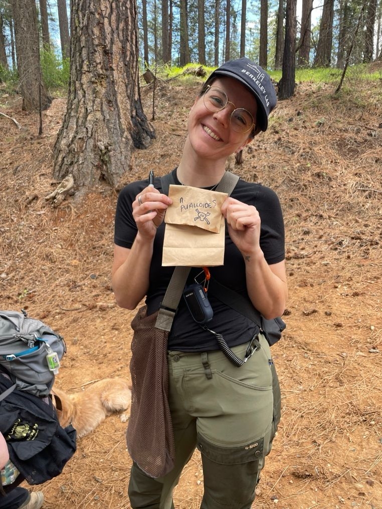 Leah with phalloides